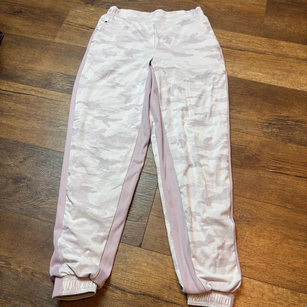 Athleta Brooklyn Athletic Lined Pink Lilac Camo Joggers Workout Gym Womens 2